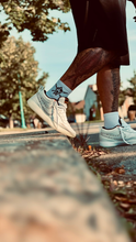 Load image into Gallery viewer, Short socks with logo